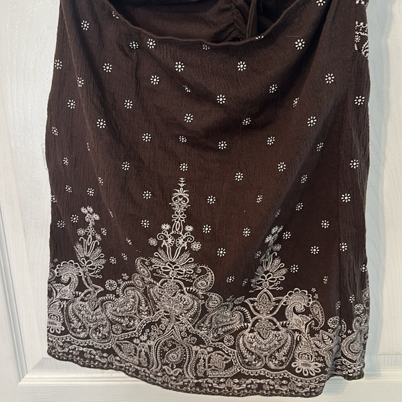 Women’s sleeveless beaded top - Picture 6 of 7